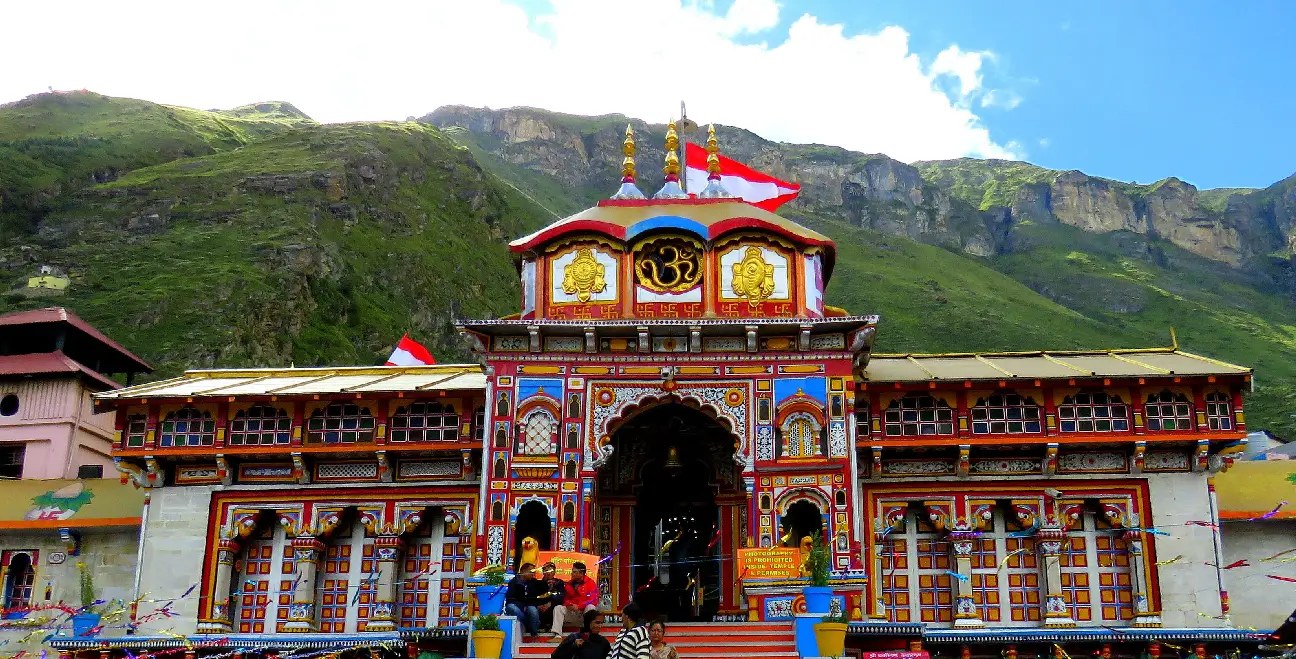 badrinath temple image