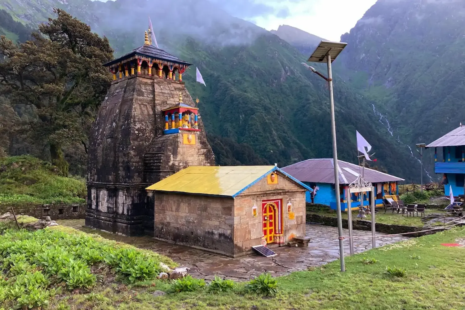 madhyamaheshwar-temple-himalayas-1 Temple Himalayas