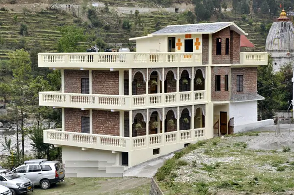 shivlinga-tourist-complex-uttarkashi